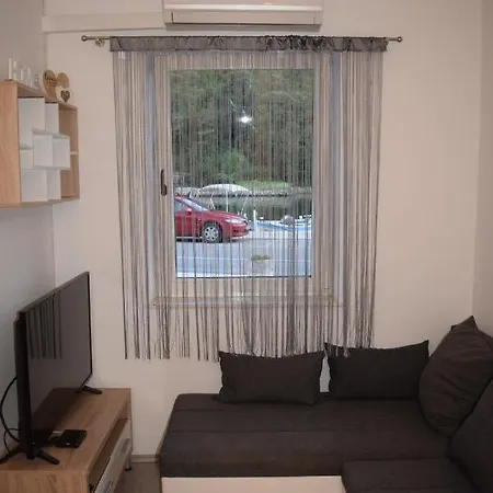 Nino Apartman